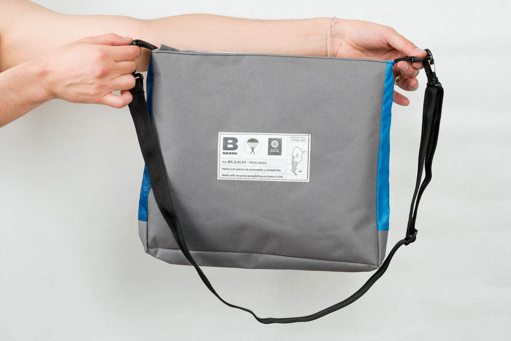 crossbody bag blue white morral g BAUMM