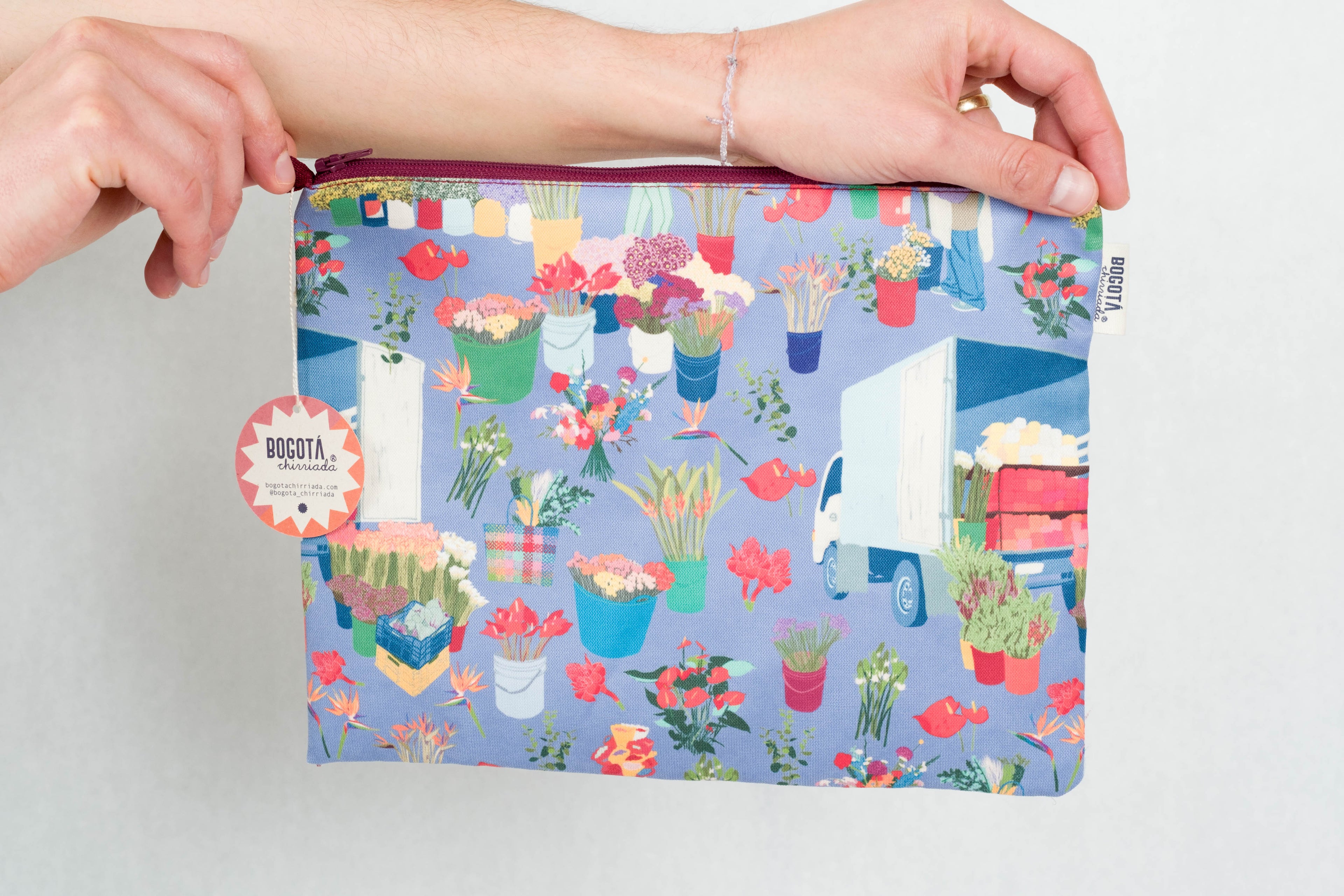large flat zipper pouch Colombian flower market BOGOTÁ CHIRRIADAS
