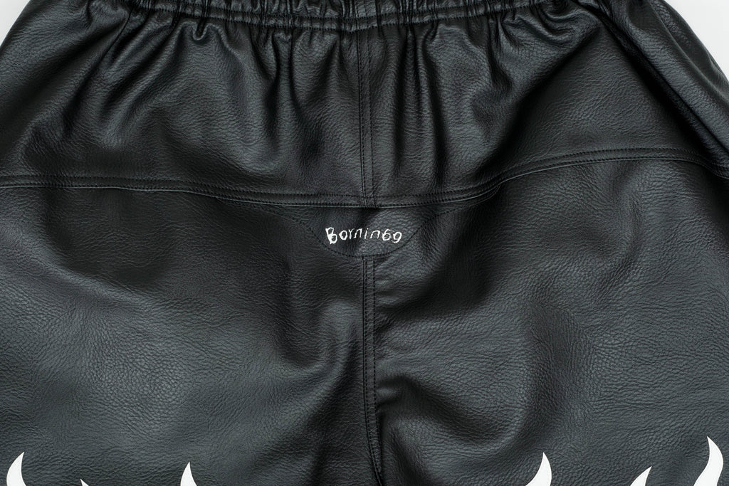 black shorts flama BORN IN 69