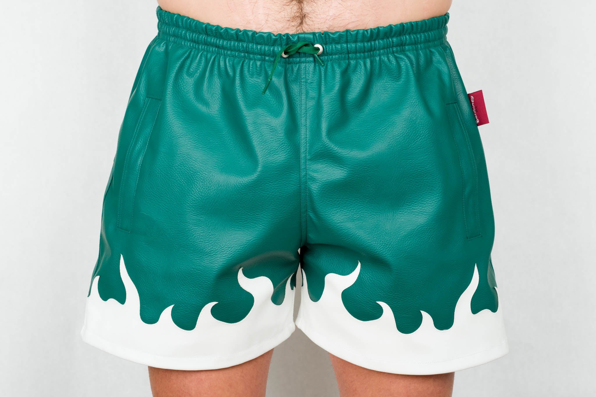 green shorts flama BORN IN 69