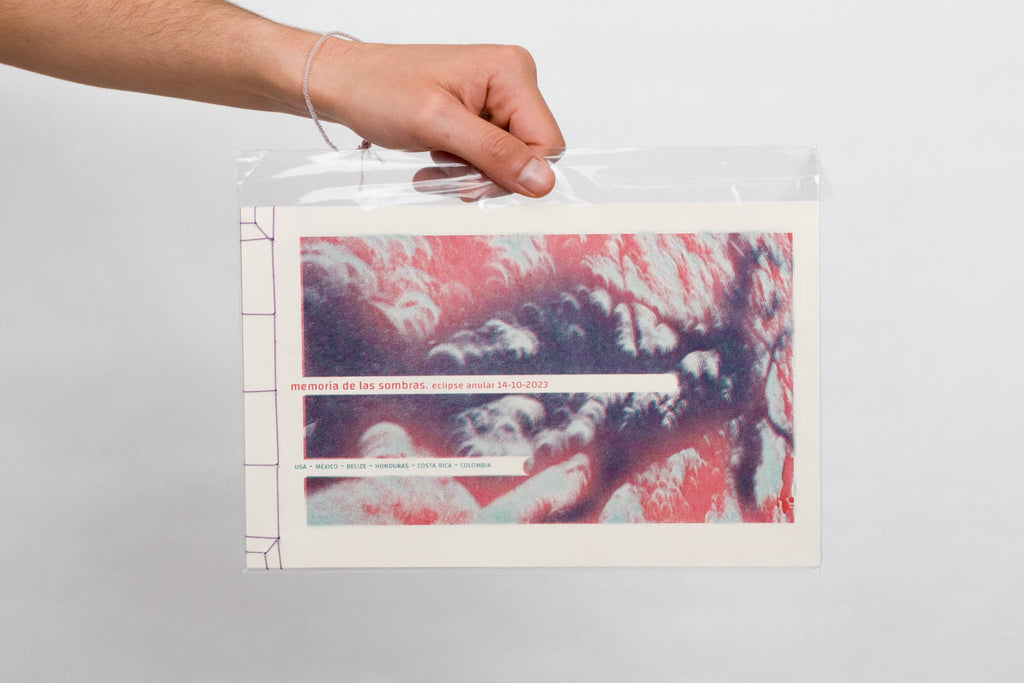 booklet memoria de las sombras COLLECTIVE, RICARDO CARDONA