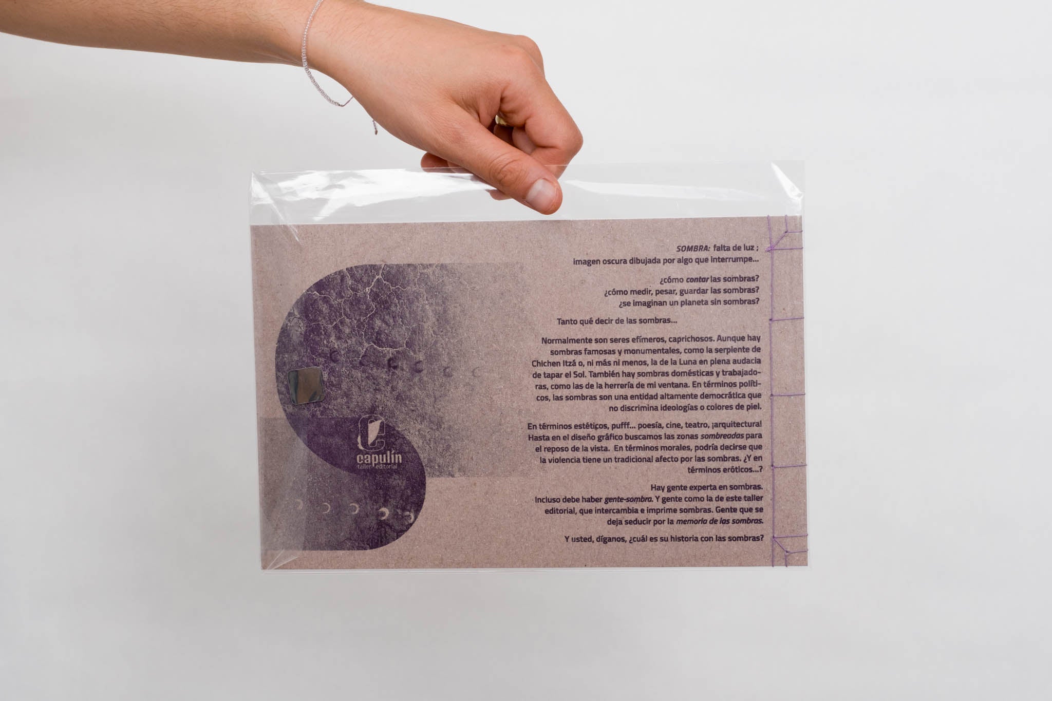 booklet memoria de las sombras COLLECTIVE, RICARDO CARDONA