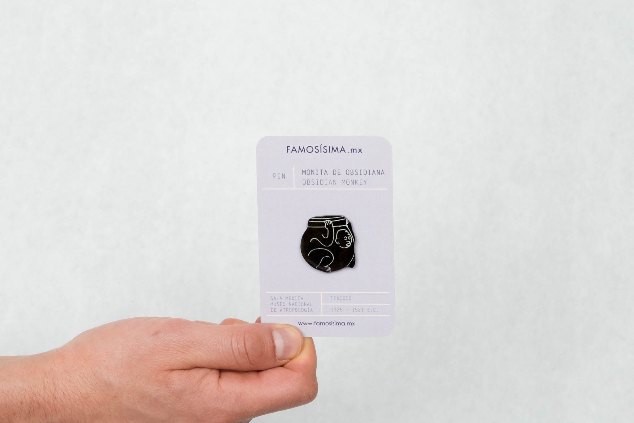 pin monita de obsidiana FAMOSÍSIMA