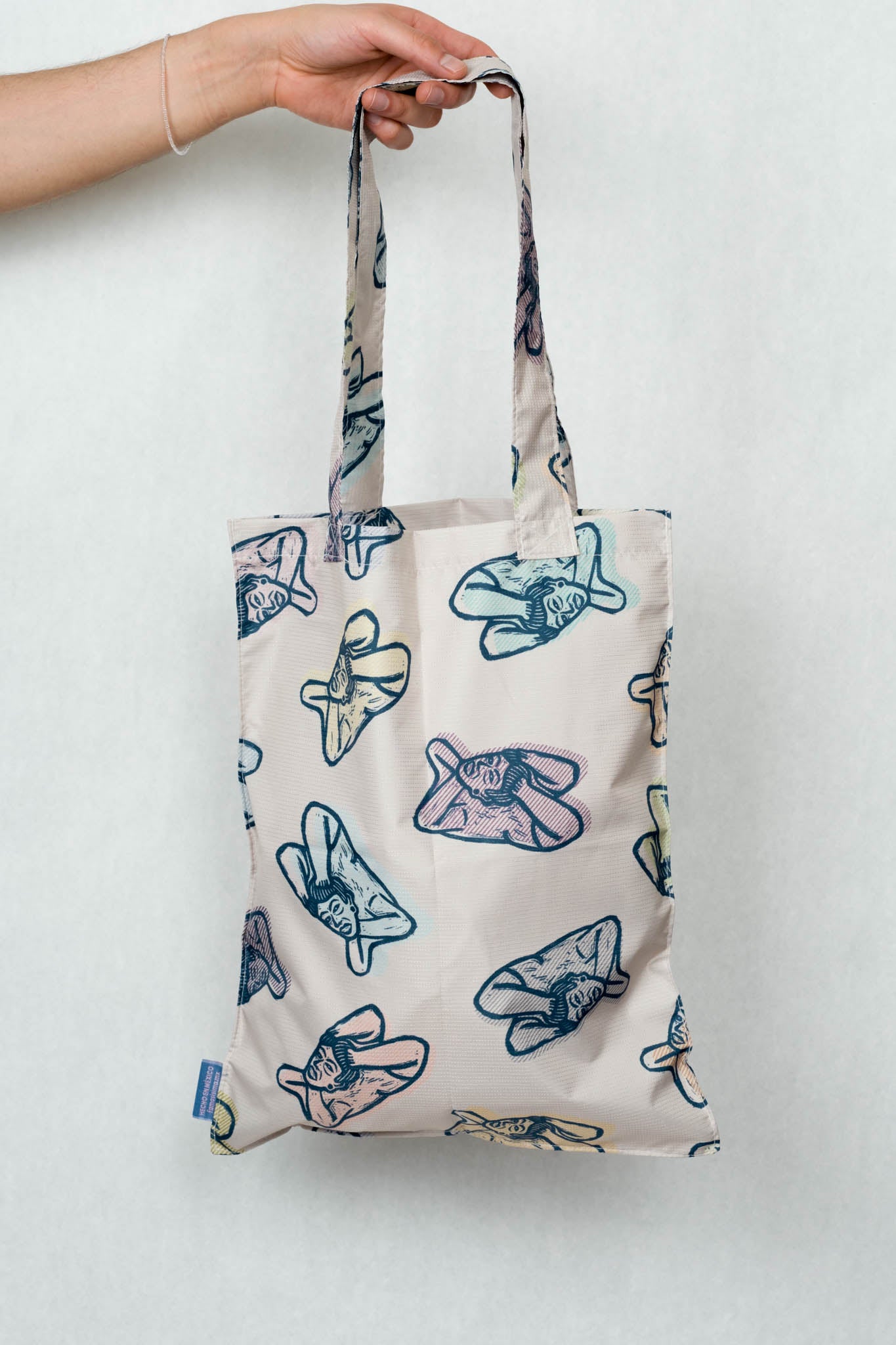 tote acrobat FAMOSÍSIMA